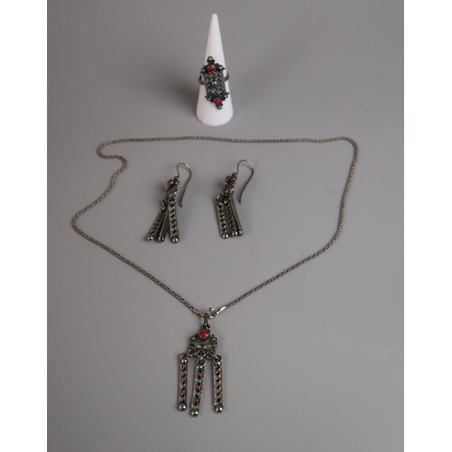 72 - Collection of Mexican silver jewellery to include necklace, earrings and ring