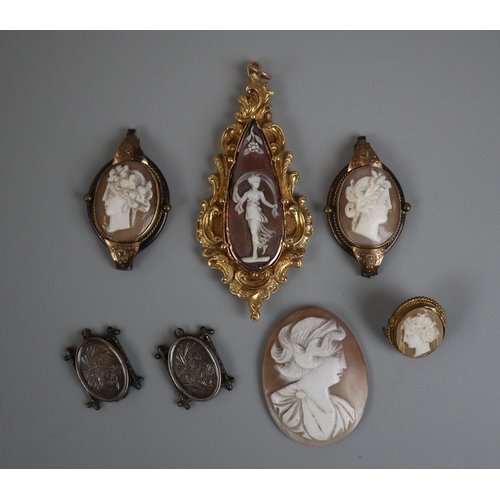 78 - Collection of cameo items to include silver