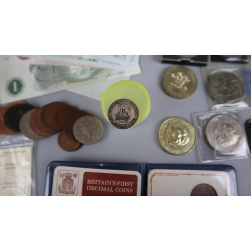 117 - Coins to include silver etc