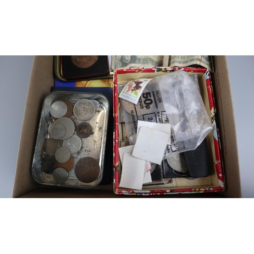 125 - Collection of coins and banknotes 