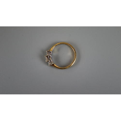 30 - 18ct gold 3 stone diamond set ring - Approx size: J½