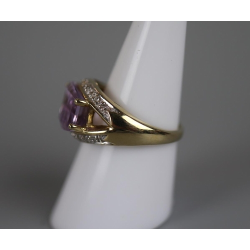 36 - Gold amethyst & diamond set ring - Approx size: O