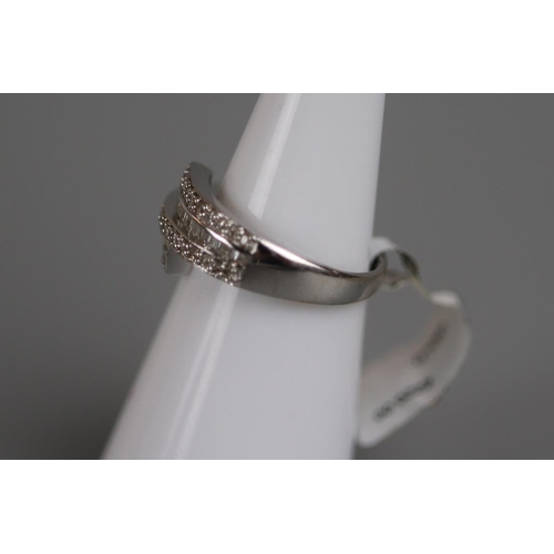 50 - White gold diamond set ring - Approx size: I