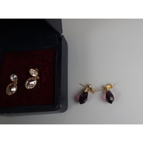 76 - 2 pairs of gold stone set earrings