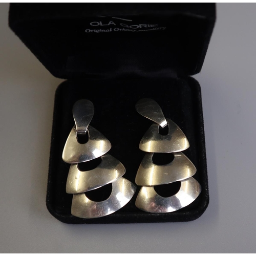 159 - Pair of silver drop earrings