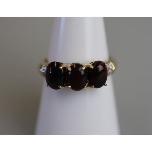 182 - Gold cabochon garnet & diamond ring - Size N½