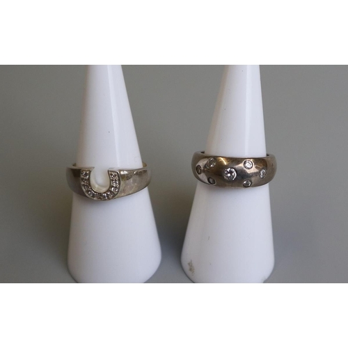 197 - 2 silver stone set rings