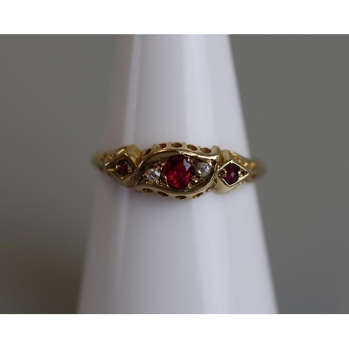 275 - Victorian 18ct gold ruby & diamond set ring - Size O