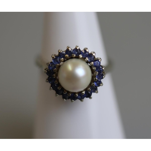 284 - White gold pearl sapphire ring - Size K