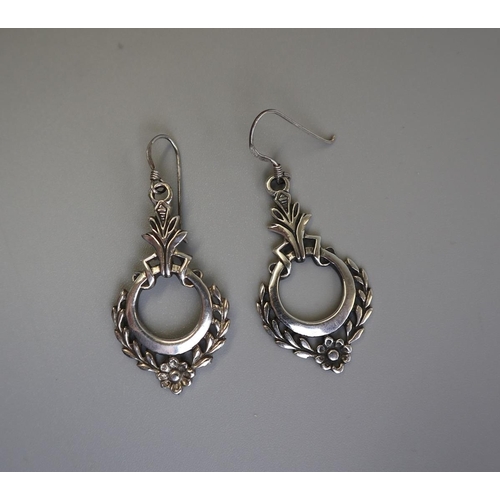 291 - Silver earrings