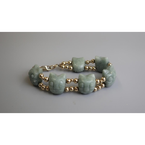 295 - Jadite cat bracelet