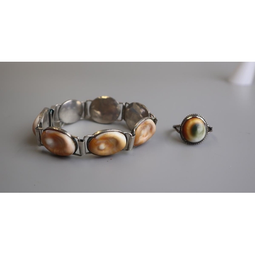 302 - Shell silver bracelet and ring