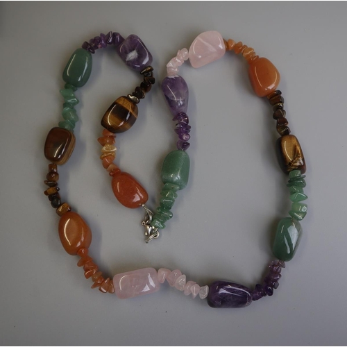 61 - Necklace of stones to include amethyst, tigers eye, rose quartz etc