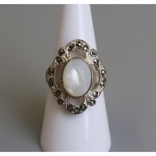 77 - Silver mother-of-pearl & marcasite set ring