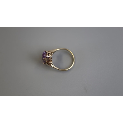 132 - Gold amethyst set ring - Size P