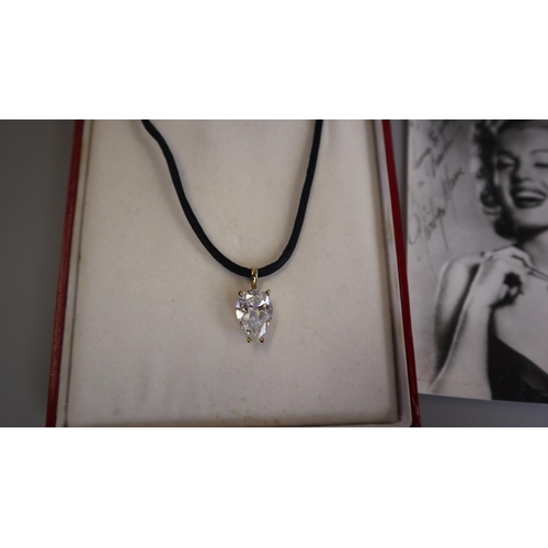 165 - Marilyn Monroe pendant necklace