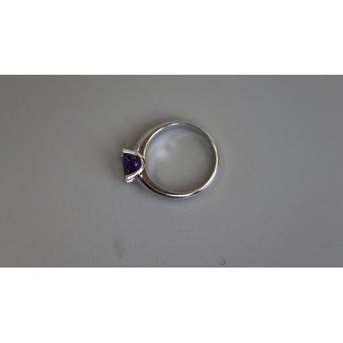 167 - Fine 18ct white gold amethyst & diamond set ring - Size M½