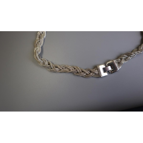 235 - White metal chocker