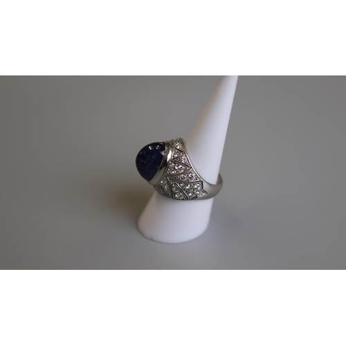 312 - Fine natural cabochon sapphire & diamond set ring