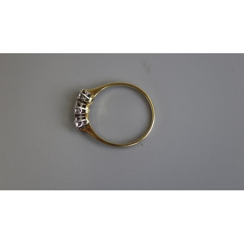 49 - 18ct gold 3 stone diamond ring - Size Q½