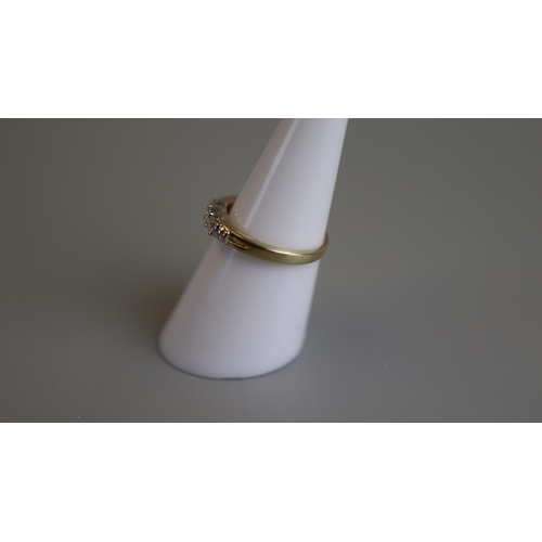 76 - Gold 3 stone diamond ring - Size L½