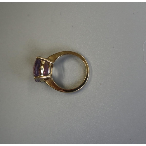 96 - Gold faceted amethyst solitaire ring - Size K