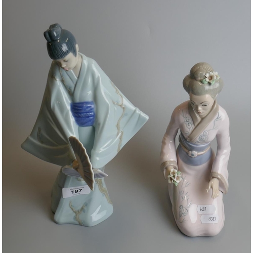 197 - 2 Oriental Nao figurines