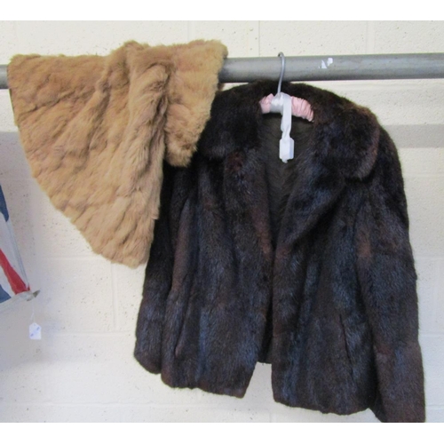 422 - Fur coat together with fur cape