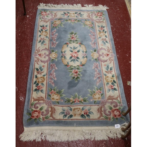 459 - Chinese blue patterned rug - Approx size: 178cm x 93cm
