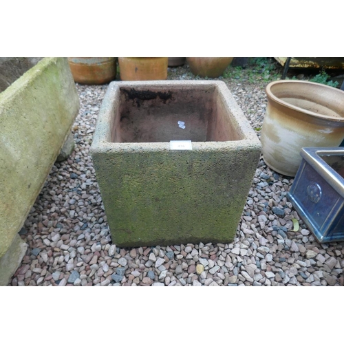 476 - Square stone planter