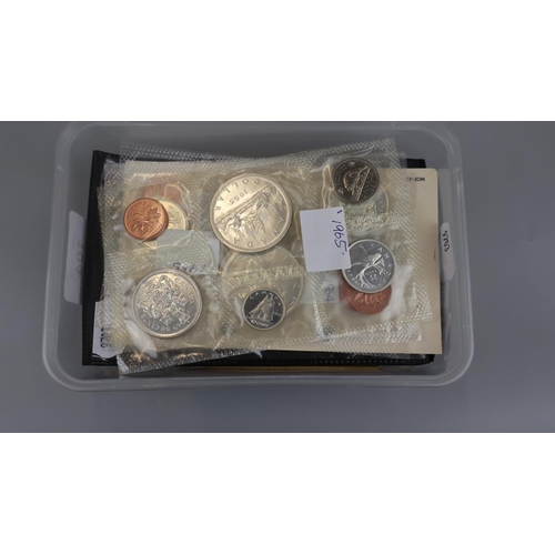 104 - Collection of coins