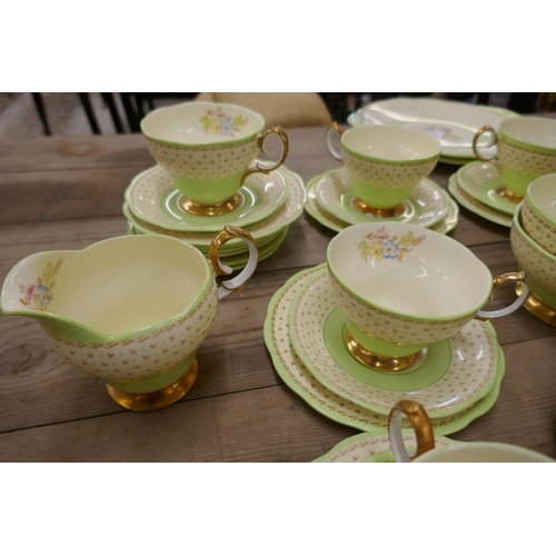 277 - Floral tea set