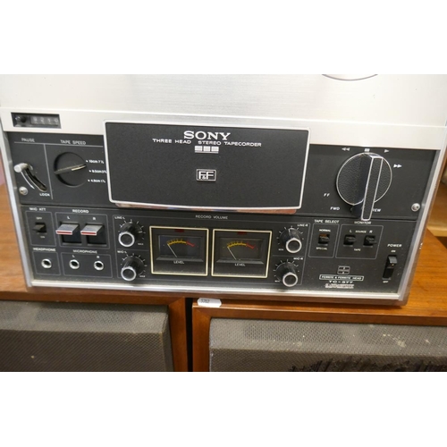 324 - Sony reel to reel tape and 2 Sony speakers