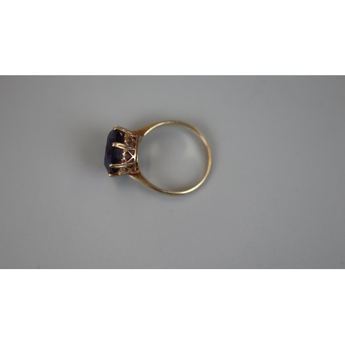 61 - Gold amethyst set ring - Size: O½