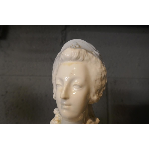 166 - Porcelain bust - Approx height: 31cm