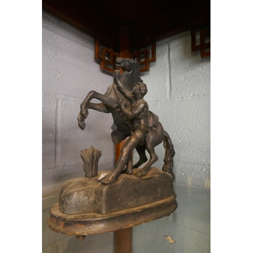 167 - Pair of statues - Man rearing horse - Approx height: 34cm