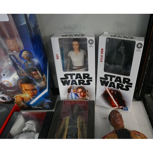 192 - Star Wars figures