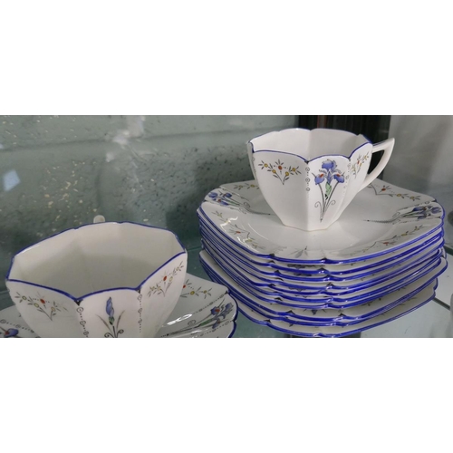 202 - Shelly tea set - Blue Iris pattern Queen Anne shape Rd 723404