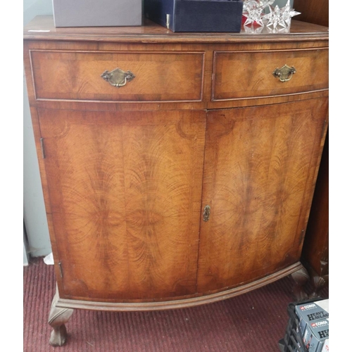 361 - Bow fronted mahogany cabinet - Approx size: W: 84cm D: 49cm H: 95cm