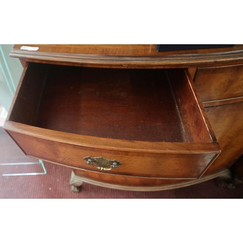 361 - Bow fronted mahogany cabinet - Approx size: W: 84cm D: 49cm H: 95cm