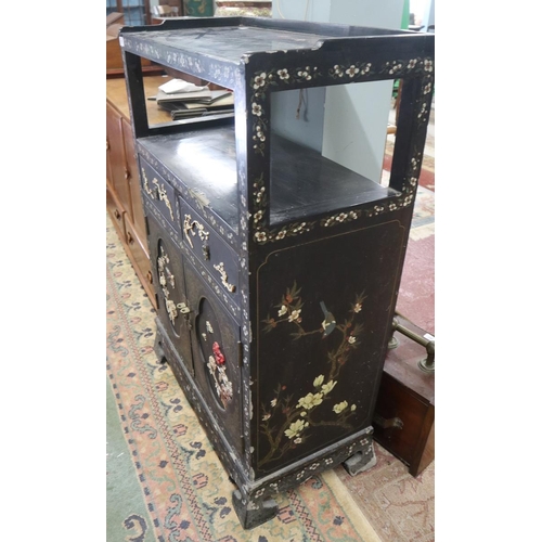379 - Black lacqued Oriental cabinet - Approx size: W: 71cm D: 36cm H: 109cm