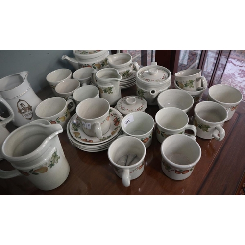 405 - Collection of Wedgewood - Quince