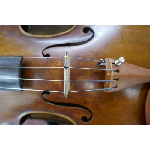 282 - Antique full size violin