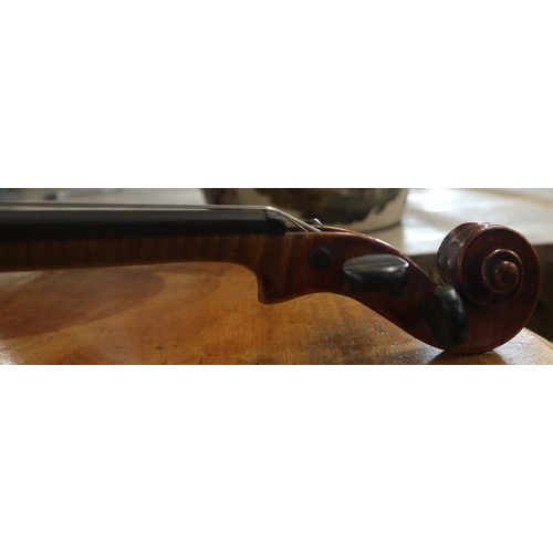 281 - Antique full size violin