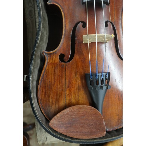 281 - Antique full size violin