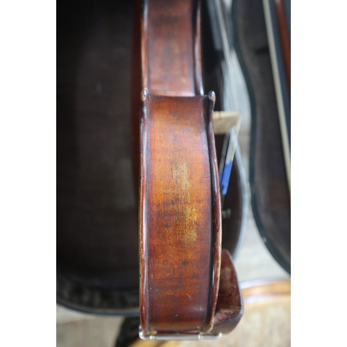 281 - Antique full size violin