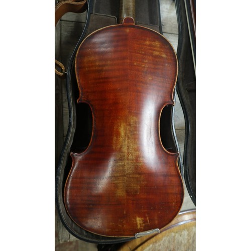 281 - Antique full size violin