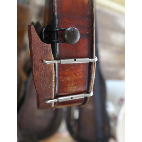 281 - Antique full size violin