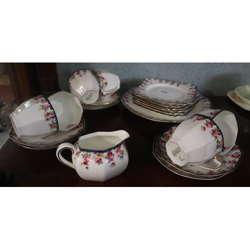 250 - Royal Doulton tea set