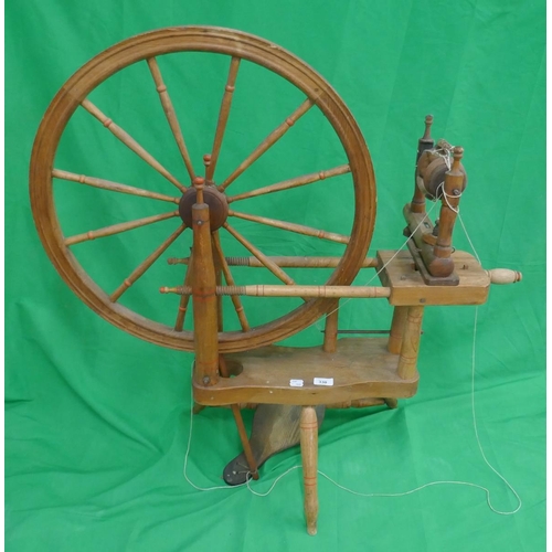 330 - Welsh spinning wheel